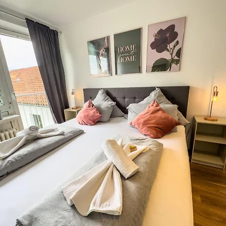 Fuer 3 Gaeste Kostenlose Parkplaetze Und Lift * Hannover