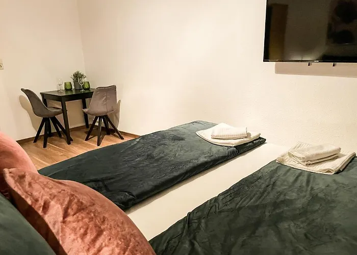 Fuer 3 Gaeste Kostenlose Parkplaetze Und Lift * Hannover